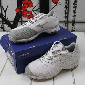 NWT Mizuno Softball Cleats 9-Spike Advanced Sweep 4 Black/White Women's size 7